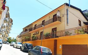 Locazione Tur Gambino Mariana Nicoletta